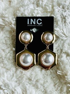 I.N.C. International Concepts
Hexagon Drop Earrings